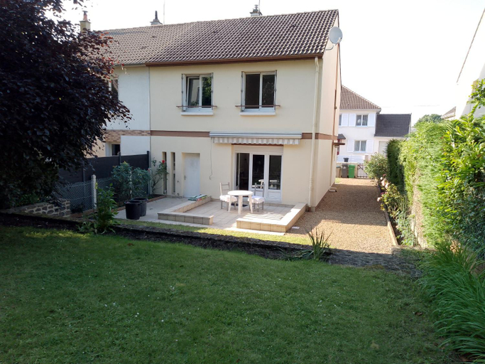 Others 4, Bienvenue chez Rosy, Sarthe