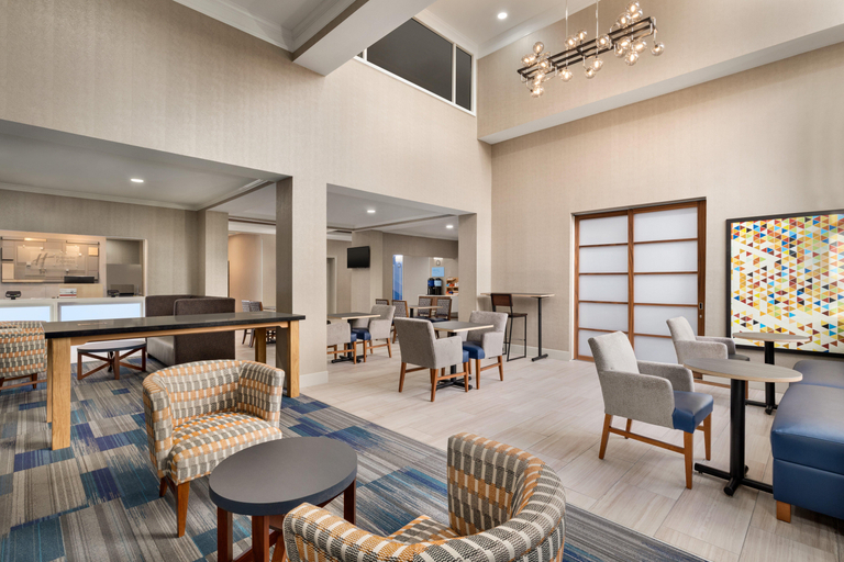 Public Area, Holiday Inn Express & Suites AUBURN - UNIVERSITY AREA by IHG, Lee