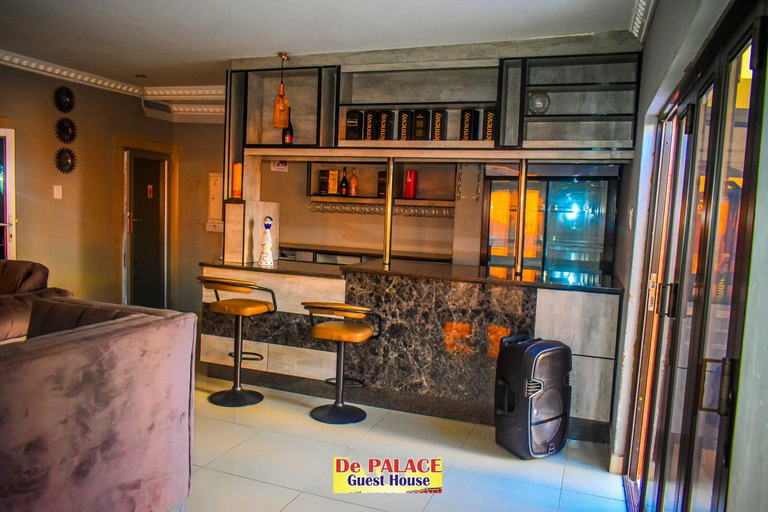 Others 2, De Palace Guest House, City of Tshwane