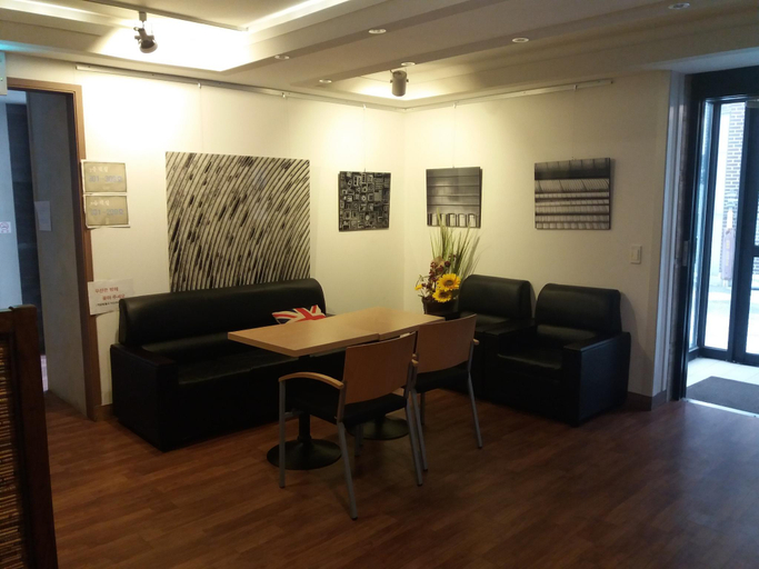 Others 5, jeonjuhanogmaeul gaelreoriseutei, Jeonju