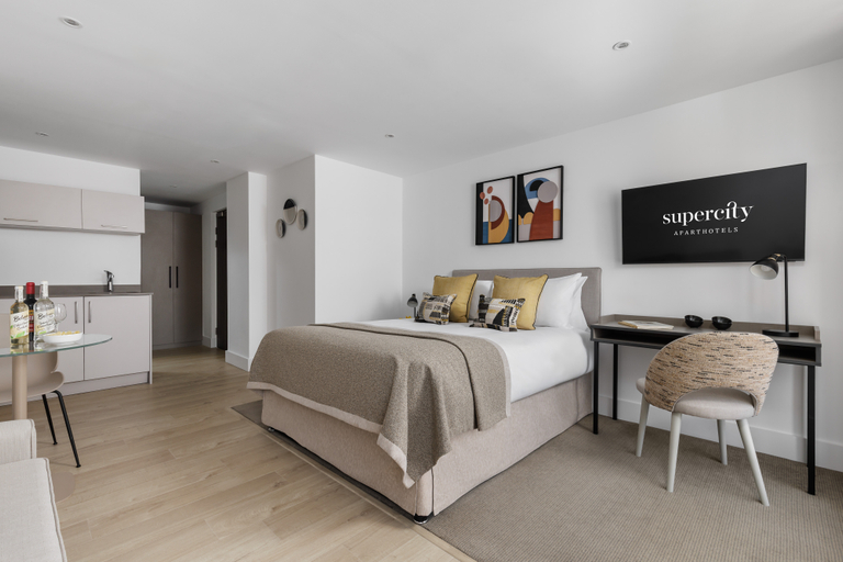 Bedroom 4, The Jubilee By Supercity Aparthotels, Leeds