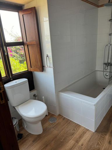 Bathroom 4, Oasis Hill Botanical Garden, Santa Cruz de Tenerife