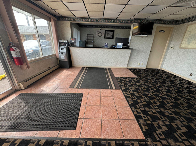Public Area, Euclid Motel, Bay