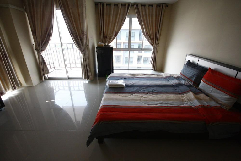 Others 2, Sunisa Plus Bangsaen, Muang Chon Buri