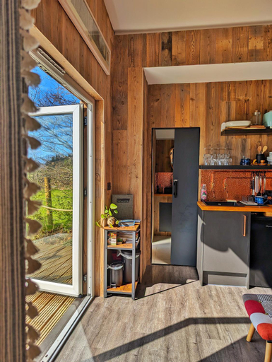 Others 5, Otter Burn Cabin, Highland