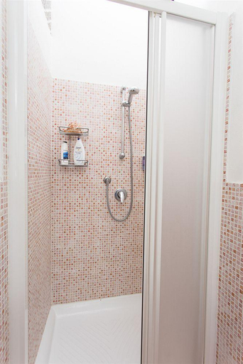Bathroom 5, Hotel Gianlore, Ravenna