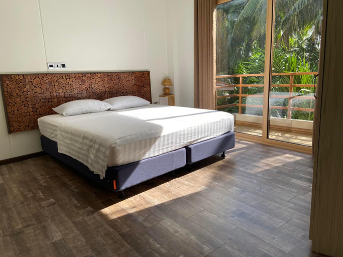 Bedroom 2, Finolhu Beach Guest House, Vaavu Atoll