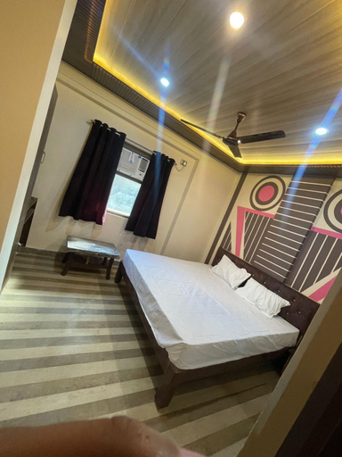 Others 3, HIMALYA INN, Varanasi