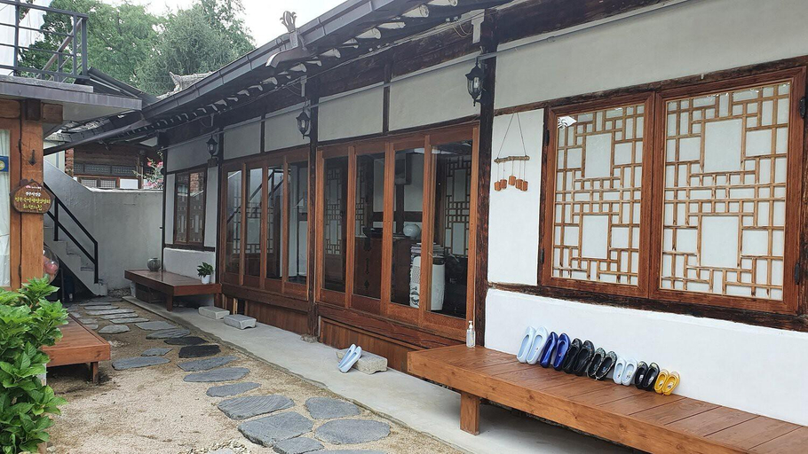 Others 2, Jeonju Grim Pension, Jeonju