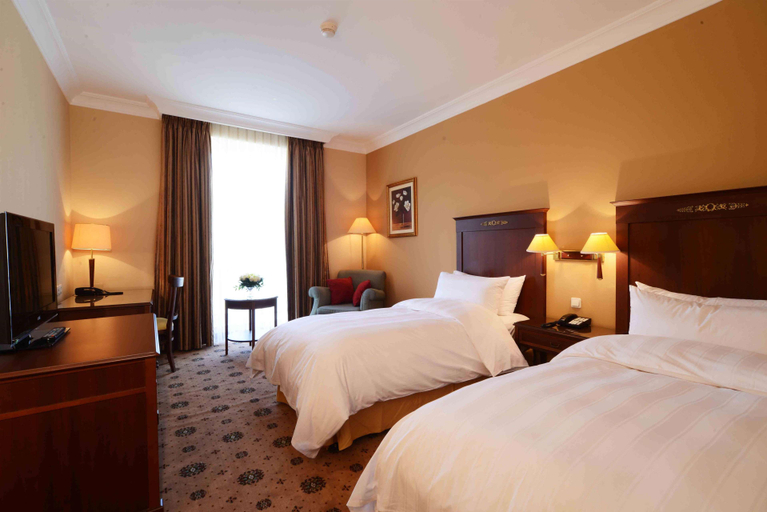 Bedroom 3, LOTTE City Hotels Tashkent Palace, Tashkent City