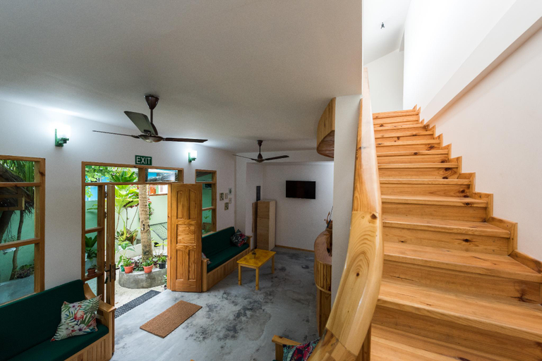 Others 5, Isla Dhiffushi, Kaafu Atoll