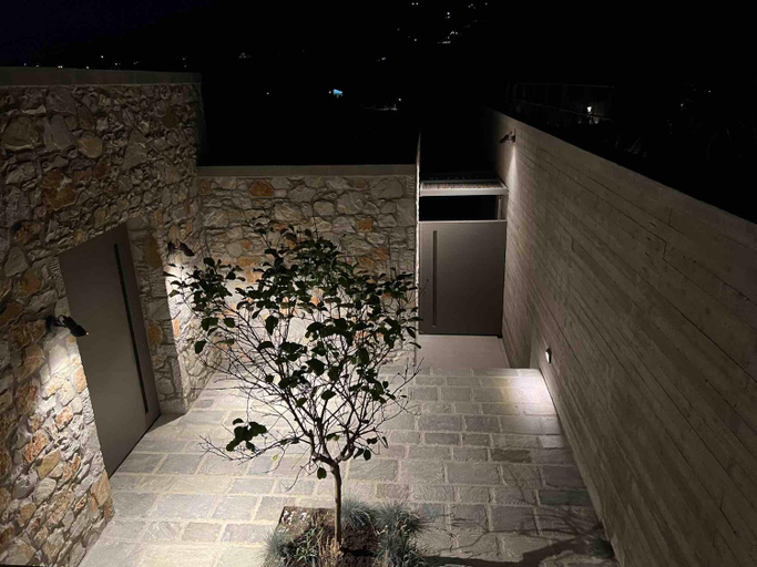 Others 5, Stone Villas, Thessaly