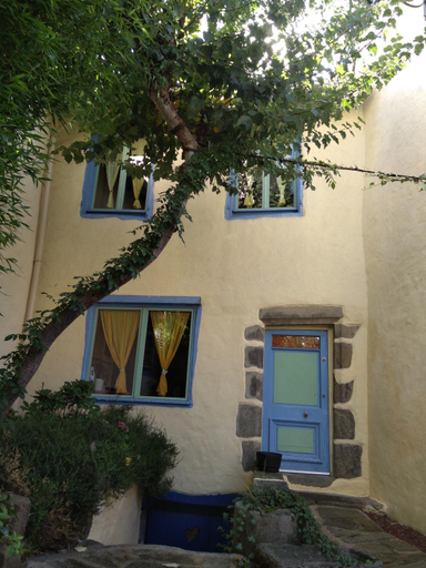 Others 3, Chez Gillou, Loire
