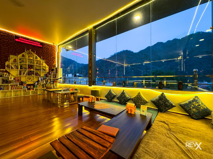 Food & Drinks 4, Hotel Wraveler Inn, Garhwal