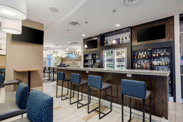 Food & Drinks 5, Best Western Plus Sawridge Suites, Division No. 16