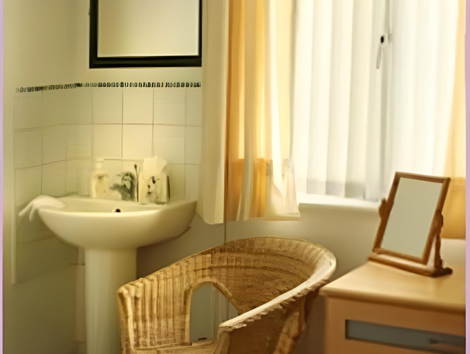 Bathroom 3, Oasis House, Cornwall