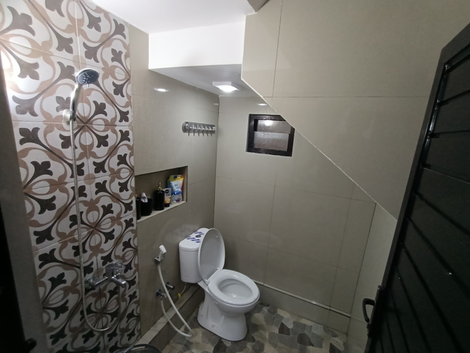 Bathroom 5, Pulung Homestay Syariah, Temanggung