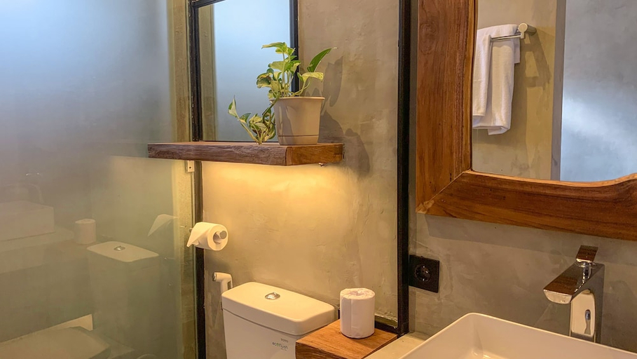 Bathroom 5, Leafy Lofts Canggu, Badung