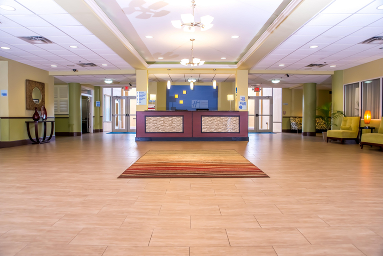 Public Area 2, Holiday Inn Express & Suites COCOA by IHG, Brevard