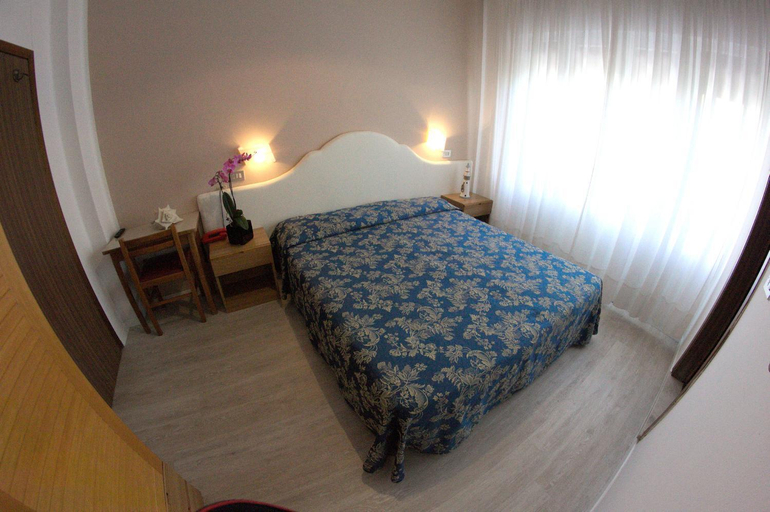 Bathroom 4, Hotel Moderno, Venezia