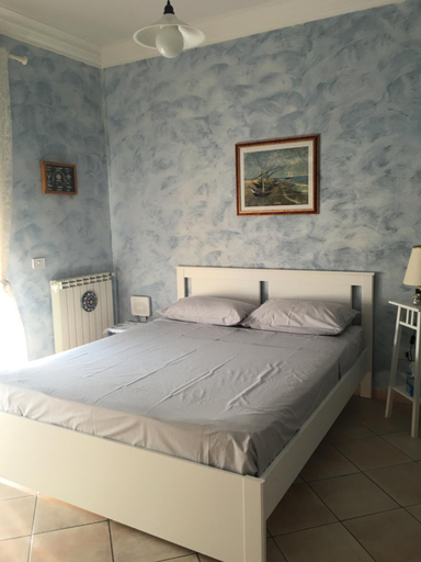 Others 5, Casa di Sandra, Rome
