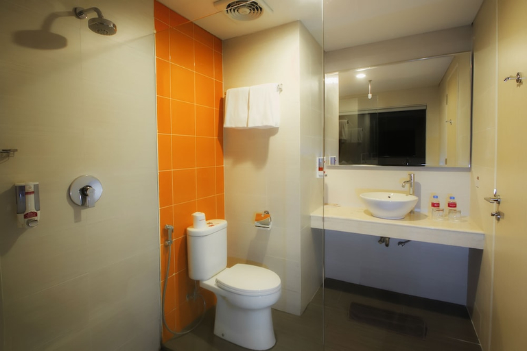 Bathroom 4, favehotel M.T. Haryono - Balikpapan, Balikpapan
