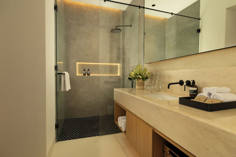 Bathroom 5, Fenta Villa Canggu by Nakula, Badung