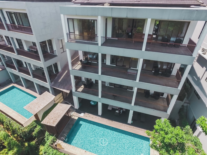 Sport & Beauty 4, Mentari Hill View 8 BR heated pool and movie room, Bandung