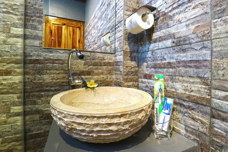 Bathroom 2, Pondok DD Canggu, Badung