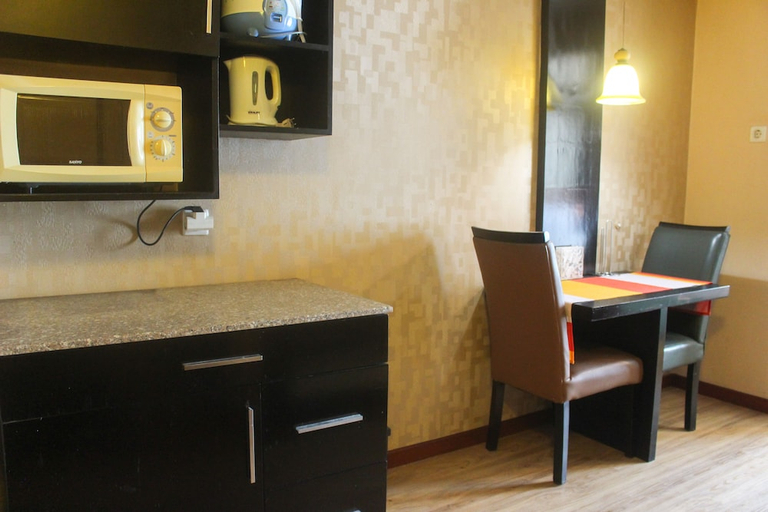 Others 4, Warm 1Br Apartment (No Kitchen) At Marbella Suites Dago Pakar Bandung, Bandung