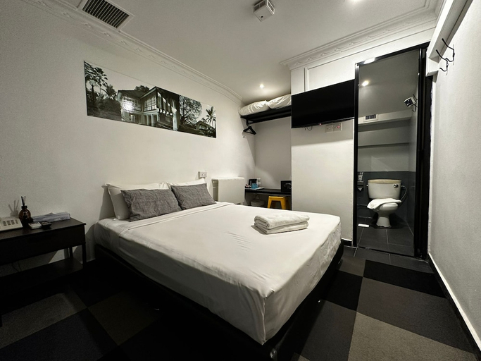 bedroom 11
