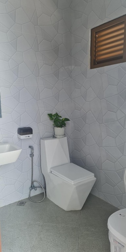 Bathroom 2, BEACHFRONT VILLA with INFINITY POOL, Batangas City