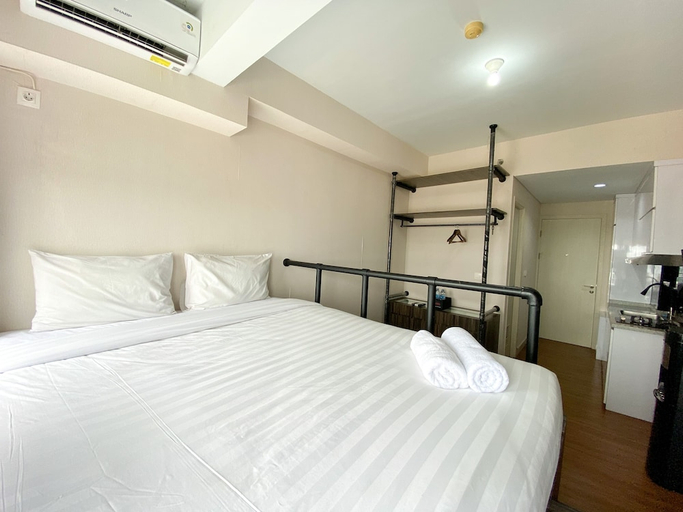 Guestroom 3, Luxury And Minimalist Studio At Patraland Urbano Apartment, Bekasi