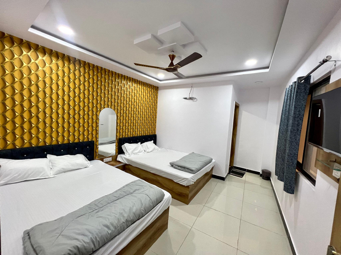 Others 2, Chaudhary Palace, Ujjain