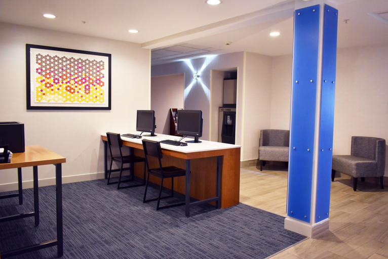 Public Area 3, Holiday Inn Express & Suites ALBANY by IHG, Linn