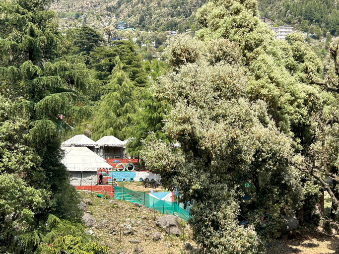Others 2, Camp World, Kangra