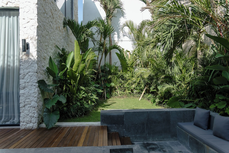 Private Pool 2, AMO Residences, Badung