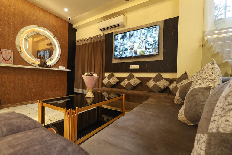 Others 4, Hotel Sur, Ujjain