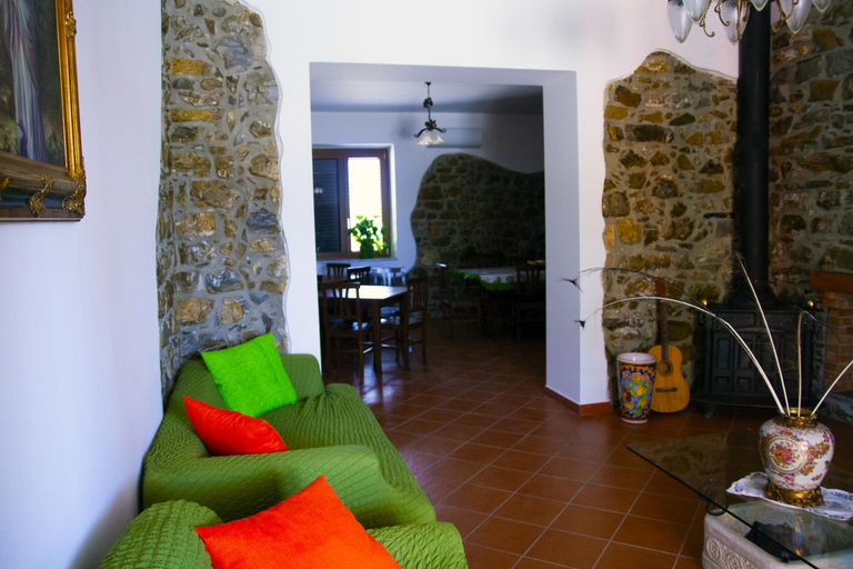 Others 4, La Casa sulla Collina, Salerno