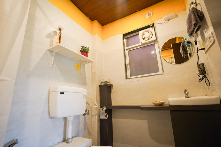 Bathroom 3, Hidden Haven - The Goan Getaway, Raigarh