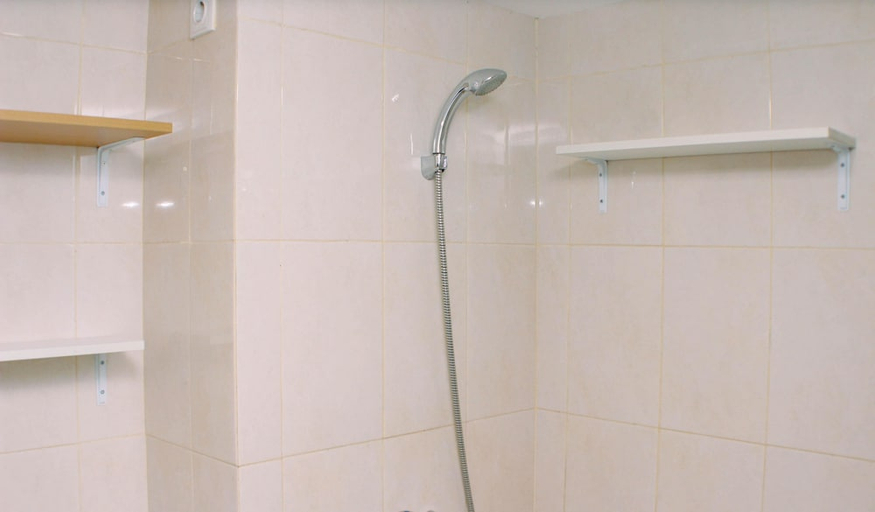 Bathroom 5, Stunning Studio Apartment Springlake Summarecon Bekasi, Bekasi