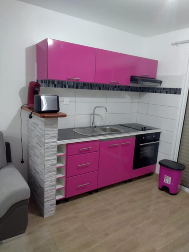 Others 4, Residence l oiseau des iles, Grand-Bourg