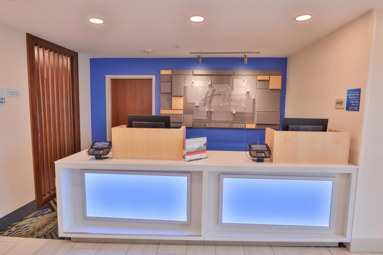 Public Area, Holiday Inn Express & Suites DICKSON by IHG, Dickson