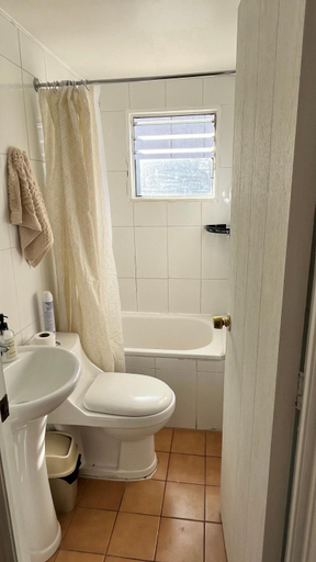 Bathroom 3, Agape Bed & Breakfast Airport, Santiago