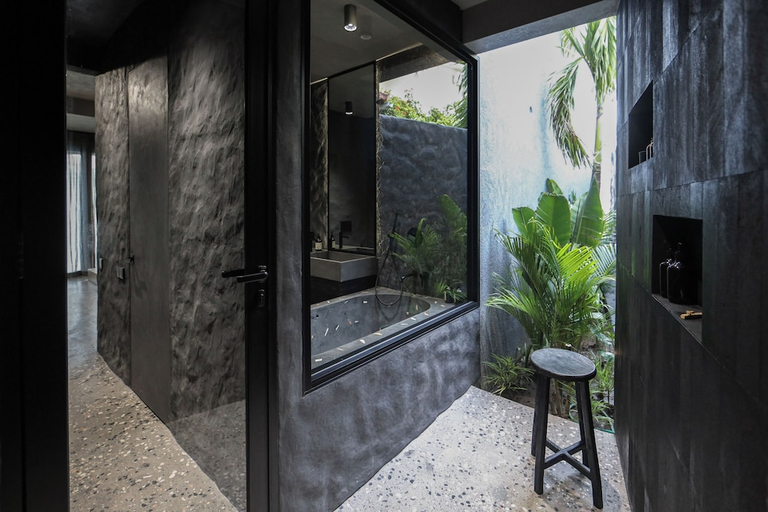 Bathroom 5, Predmet Padonan - Private Pool Retreat Rooftop & Outdoor Lounge, Badung