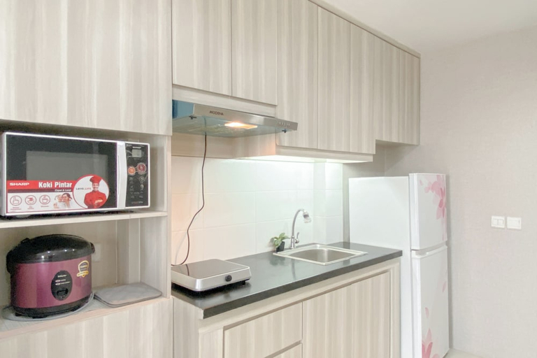 Others 5, Spacious And Cozy Living Studio At Azalea Suites Apartment, Cikarang