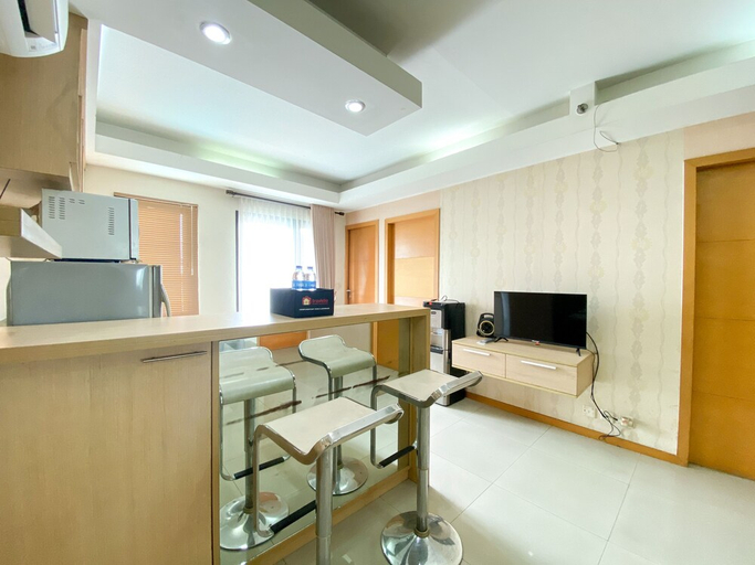 Living Area 3, Comfort 2Br At 6Th Floor Metropark Condominium Jababeka Apartment, Cikarang