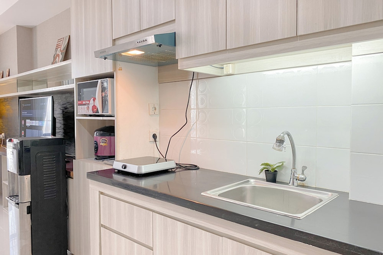 Others 4, Spacious And Cozy Living Studio At Azalea Suites Apartment, Cikarang
