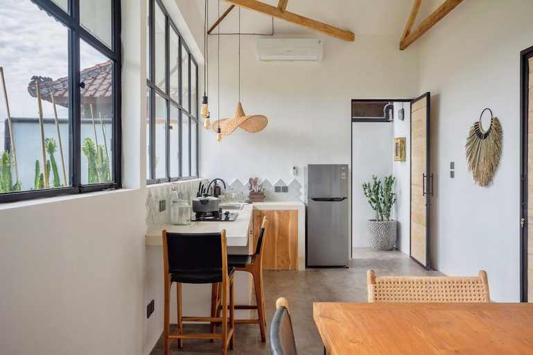 Others 5, MariNara Lofts, Badung