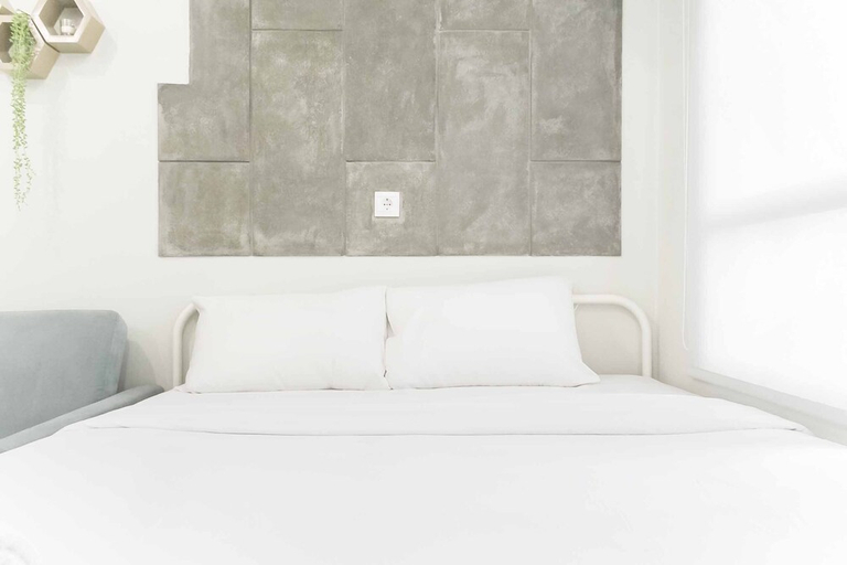 Bedroom 2, コンフォータブル スプリングレイク スマレコン スタジオ アパートメント ニア モール, Bekasi